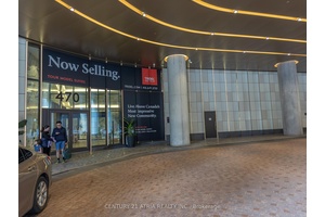 Welcome to this stunning modern 1 bedroom plus den condo at The Well by Tridel, offeringbreathtaking skyline views.
