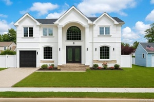 158 Periwinkle Road, Levittown By Pal Luxury Homes Welcome to your dream home, crafted by Pal Luxury Homes, where modern elegance meets timeless design.