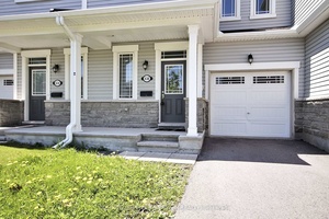This beautiful townhouse with a WALK OUT basement and great open concept floor plan Located in a the sought after neighborhood of Monahan Landing, this 2015 Glenview Adirondack.
