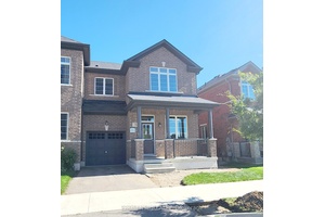 Welcome to this beautifully appointed four bedroom, three washroom townhouse, perfectly located in one of the highly desirable neighborhood.