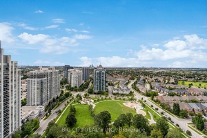 Bright amp ; Spacious 2 Bedroom, 2 Bath NorthWest Corner Unit With 1 Parking Spot Included, 2nd Parking Spot For Additional 150 month !