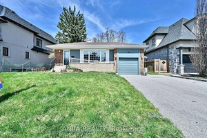 Welcome to 74 Robinson St in the heart of Markham !