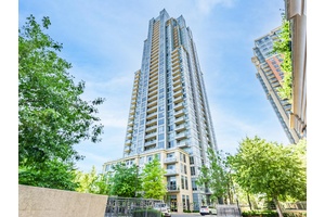 Welcome to 15 Viking Lane unit 302 !