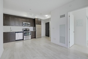 Welcome to this fabulous and affordable 1 bedroom suite at Local at Fort York a thoughtfully designed home that blends comfort, style, and convenience.