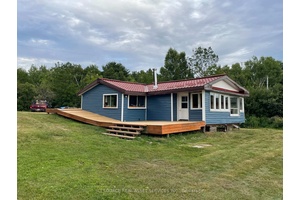 3 Bedroom Waterfront Cottage French River Area.