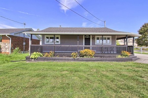 This home is a greaat opportunity !