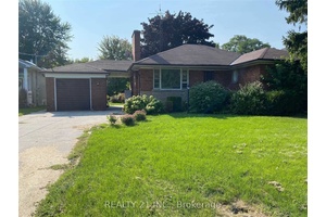 This Guildwood Village 66x305 land cottage style 3 3 Bedrooms Detached Bangalow could Be Your Ultimate DreamHome !