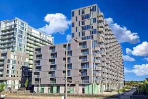 Welcome to this stylish and modern 1 1 bedroom, 1 bathroom condo in the heart of North York !