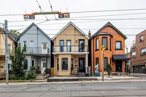 Absolutely Fabulously Renovated From Top To Bottom Quiet amp ; Stunning Detached Home In Trinity Bellwoods !
