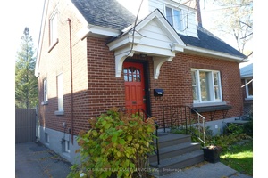 2 bedroom detached house in Old Ottawa East between Main Street and Rideau River, across the canal from the Glebe, 2km from downtown.