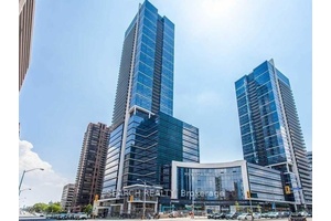 Prime location ! 9 ft Ceiling, 922 SQF, 2 Bdrm 2Bath Freshly painted Corner Unit In The Prestigious Condominium Hullmark Centre With Wrap Around Balcony, 24 Hr Concierge, Direct Indoor ...