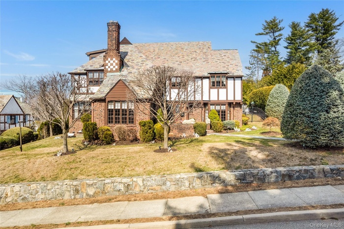 View of the house from the street