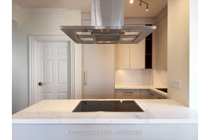 Young Professional's Dream Unit Welcome to the French Quarter Building Spectacular Corner Unit in a Prime Location Unobstructed Views from Multiple Joliette Balconies Freshly Painted and Immaculately Kept Functional Layout ...