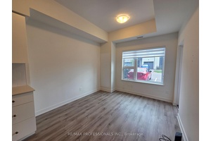 Beautiful 1 bedroom open concept unit in the modern Hush Building.