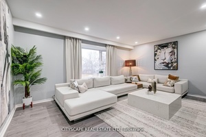 Gorgeous Renovated 3 bedroom Townhome situated on a quiet family friendly street minutes to all amenities !