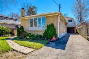 This Executive Family Home Is On A Quiet, Child Friendly Neighborhood.