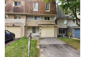 Pride of Ownership, in the hart of the desired area of Aurora highland this end unit like semi detached townhouse backed on green with full privacy and fenced backyard fully ...