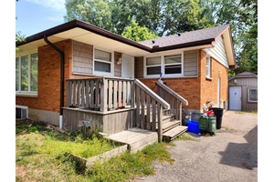 Are you looking to rent in the sought after Oxford Park community where you will find quiet mature, tree lined street, close to downtown, parks, grocery store and shops.