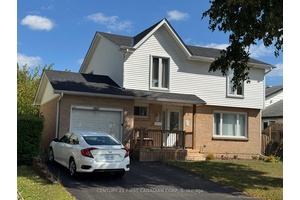 Looking in White Oaks for 4 bedrooms on the same floor ?