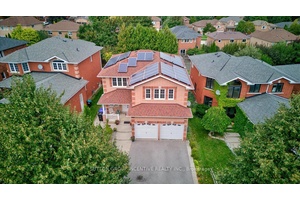Welcome to this beautifully maintained detached home featuring 4 spacious bedrooms, 2.