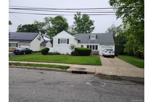 Charming 4 Bedroom Home with Finished Basement amp ; Spacious Yard !