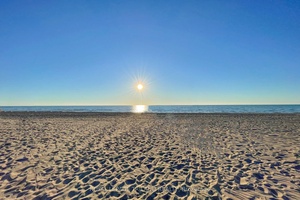 LAKEFRONT ALTERNATIVE SENSATIONAL amp ; ICONIC GRAND BEND RIVERFRONT CHARMER W PANORAMIC LAKE VIEWS 50 FT OF BOAT DOCKAGE ROCK SOLID 4 SEASON WALK OUT DUPLEX 3 STORIES OF WATER ...