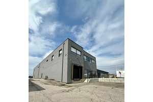 RARE newly built 9, 834 sf freestanding facility with 24' clear height.