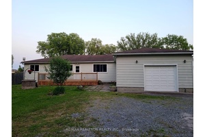 This all season cottage has short term rental approved, Boat House, Direct Access to Ontario Lake, possible to put Fishing Dock Newly renovated waterfront bungalow offering the rare opportunity to ...
