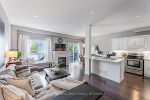 Beautifully upgraded freehold townhome nestled in the desirable Millcroft community !