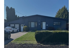 Welcome to this beautiful 2 2 bedroom, 2 bathroom home located in a desirable neighbourhood.