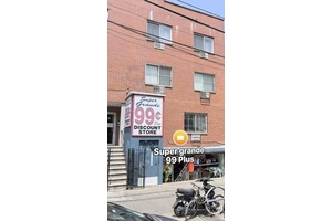 Great Location ! Two full baths, plus 400sqf balcony at the young condo building, washer and dryer are available in unit, the kitchen and bathroom have windows 5year tax abasement ...