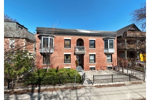 Discover 34 Winchester Street, A Coveted Multiplex In Toronto's Vibrant Cabbagetown Community.