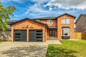 Better Than New Build ! Completely Renovated 4 Bed, 3.