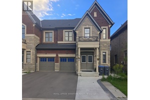 LEGAL BASEMENT APARTMENT OVER 900 SQ FT AVAILABLE FOR LEASE.