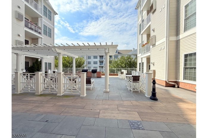 Courtyard - Bldg 2