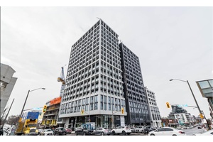 Luxury 1 Year New Condo By CentreCourt.