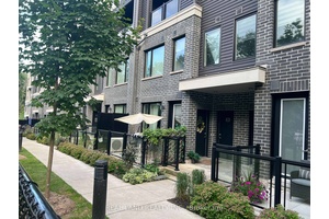 Modern 2 storey stacked townhouse in Erin Mills, Mississauga.