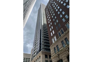 Indx Luxury Condo In The Heart Of Downtown Financial District.