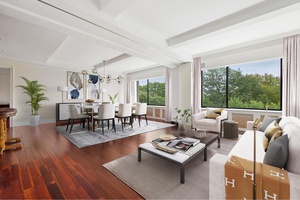 Welcome to the Bolivar 230 CPW, one of the top white glove pre war cooperatives on the Upper West Side.