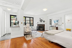 Apartment 15U at Gramercy House is the sweet renovated studio that you ve been looking for.