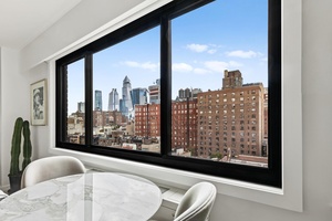 OPEN CONCEPT DESIGNER STUDIO Carefully curated designed apartment where no detail was left untouched Brand new renovation captivates you from the moment you walk in 5 wide plank white oak ...