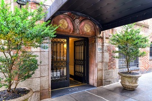 Price Reduction ! 220 East 73rd Street is an Emory Roth designed, Bing amp ; Bing built full service 24 hour doorman cooperative on one of the most charming blocks ...