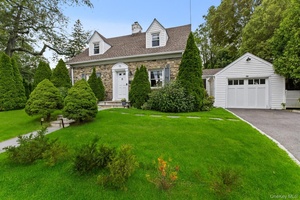 Modern Comfort Meets Timeless Charm !