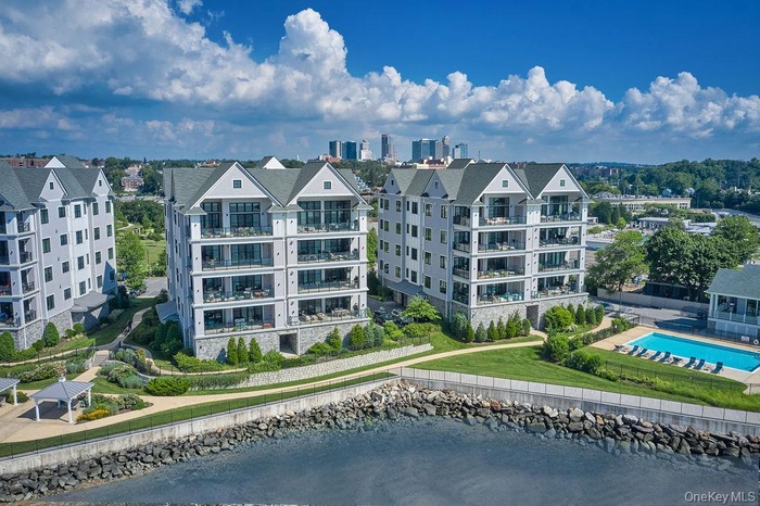 Watermark Pointe Condominiums ~ a gated community on the Long Island Sound