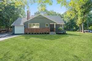 Charming, Fully Renovated Cape in the Heart of Dix Hills !