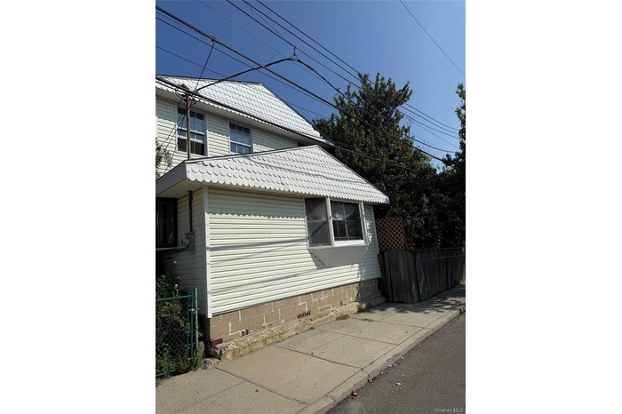 View of side of property