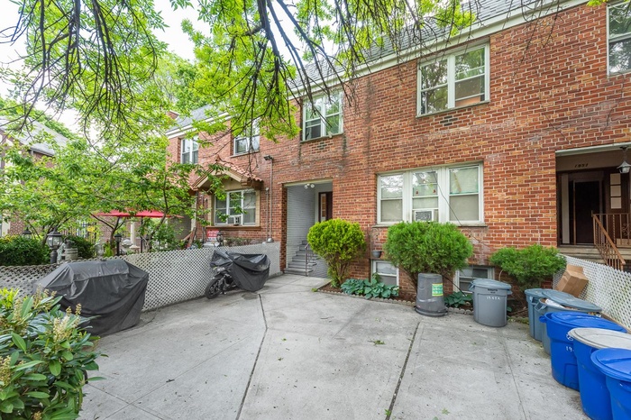 Front Yard