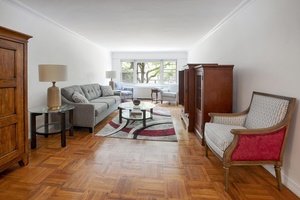 Sun Splashed, South Facing Extra Large one bedroom apartment with a perfect layout and open city views.