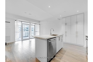 Unfurnished Courtyard Facing Gem Discover this oversized east facing 1 bedroom condo 605 sq.