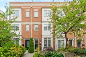 Welcome to this beautifully updated 2 bedroom, 3 bathroom townhouse, perfectly situated in one of Torontos most desirable locations.